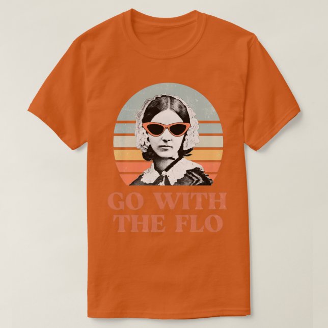 Nurse Praktizierende Florenz Nachtigall gehen mit T-Shirt (Design vorne)