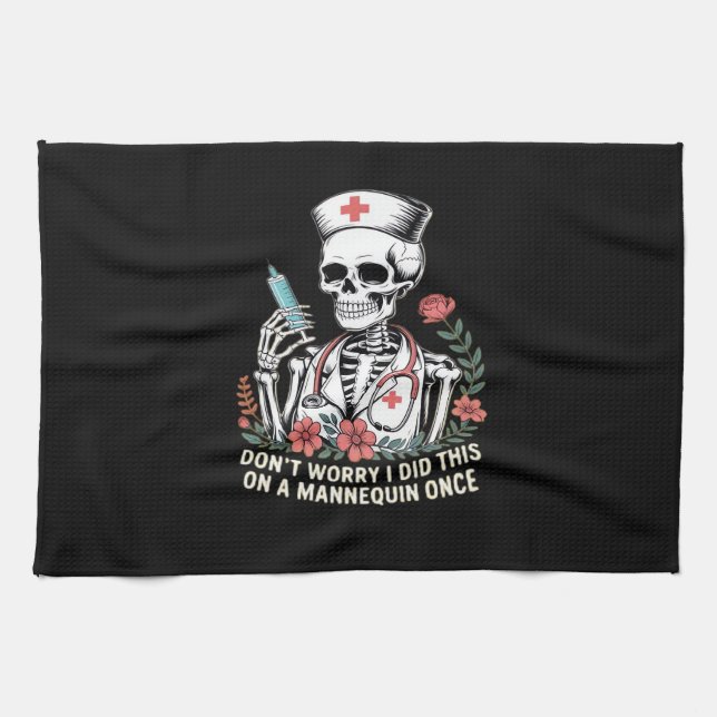 Nurse Skeleton Joke Humor Halloween Essential T-Sh Geschirrtuch (Horizontal)