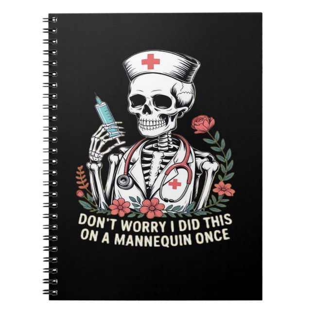 Nurse Skeleton Joke Humor Halloween Essential T-Sh Notizblock (Vorderseite)