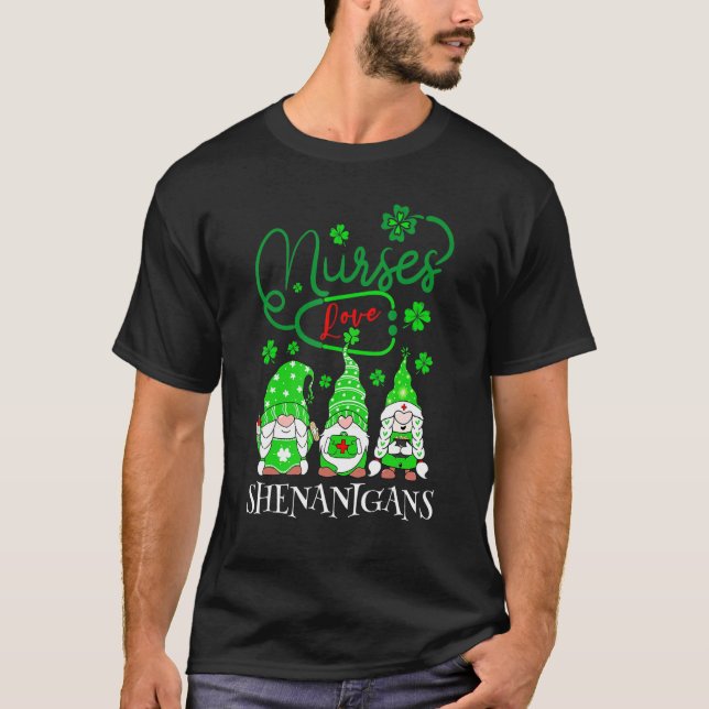Nurses Love Shenanigans Funny Gnomes Nurse St Patr T-Shirt (Vorderseite)