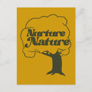 Nurture Nature Retro Tree Hugger Postkarte