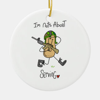Nüsse über die Bedienung von T - Shirt und Geschen Keramik Ornament