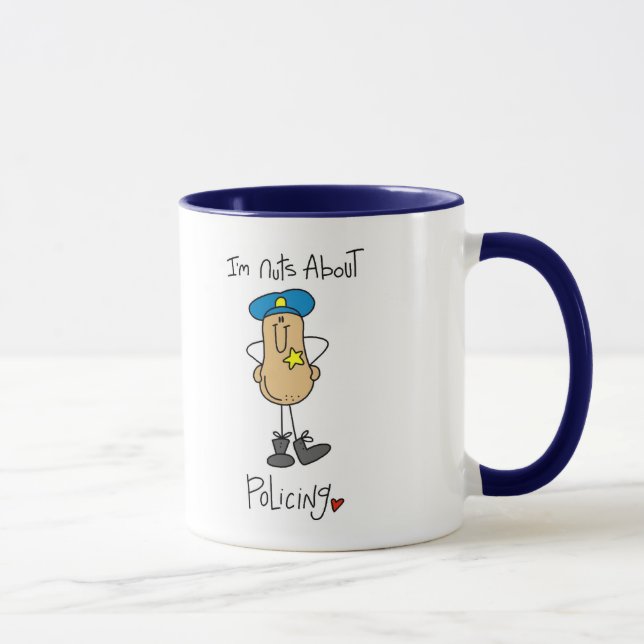 Nüsse Über Polizeitasse Tasse (Rechts)
