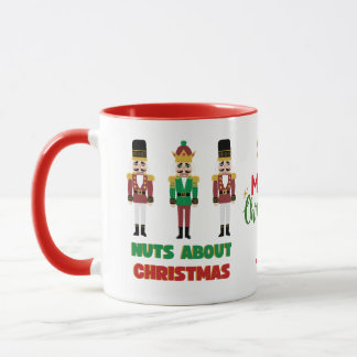 Nüsse über Weihnachts-Nutcracker-Tasse Tasse