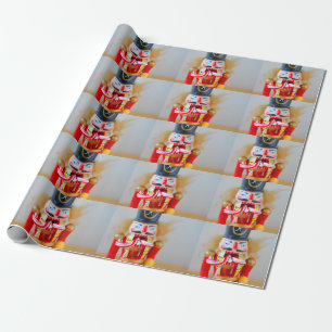 Nussknacker mit Bonbons Geschenkpapier