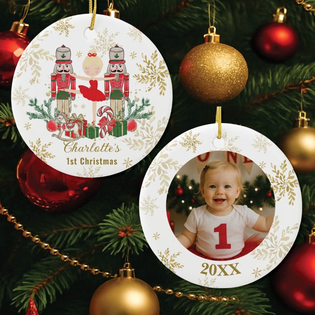 Nutcracker Ballet Red 1st Christmas Baby Photo Keramik Ornament (Von Creator hochgeladen)