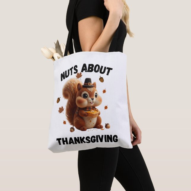 Nuts About Pie – Cute Yarn Squirrel Thanksgiving  (Von Nahem)