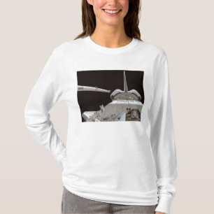 Nutzlastenbucht der Raumfähre-Entdeckung T-Shirt