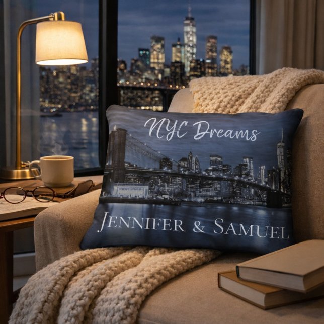NYC Dreams Stylish and Romantic Dekokissen (Von Creator hochgeladen)