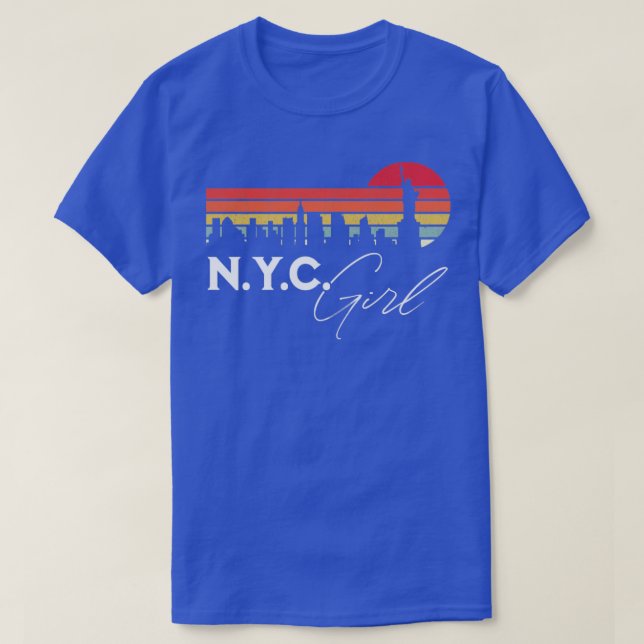 NYC Girl Retro Sunset City Skyline Souvenir T-Shirt (Design vorne)