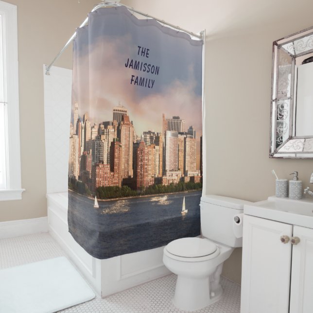 NYC Lower Manhattan Skyline mit Personalisiertem N Duschvorhang (Beispiel)