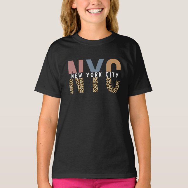 NYC New York City Cheetah Print Typografy T-Shirt (Vorderseite)