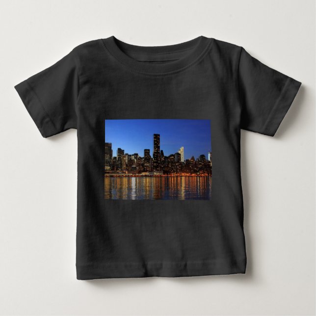NYC New York City Manhattan Nacht Baby T-shirt (Vorderseite)