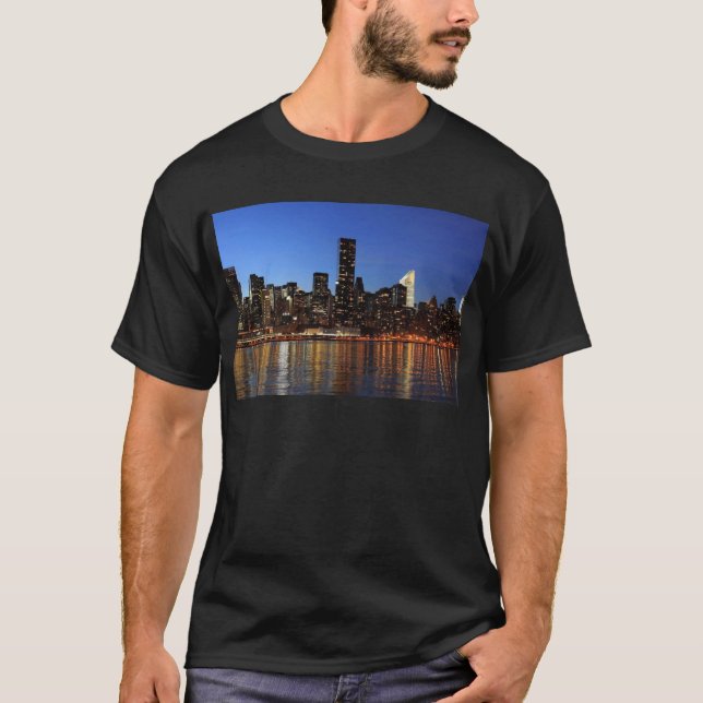 NYC New York City Manhattan Nacht T-Shirt (Vorderseite)