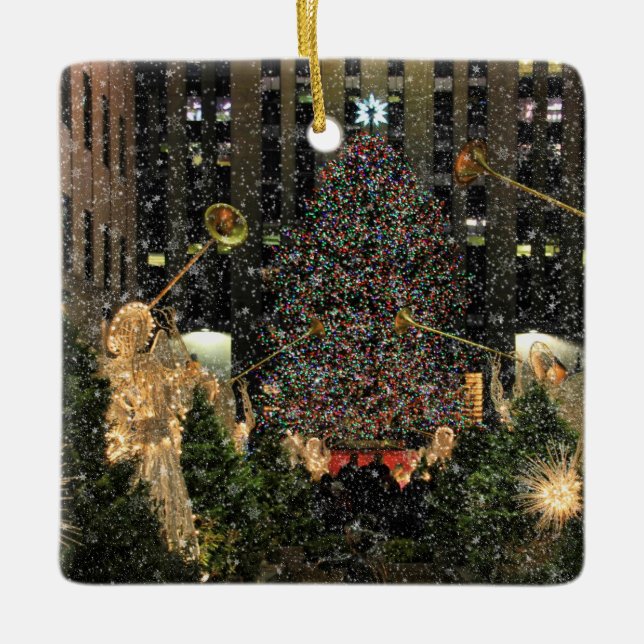 NYC Rockefeller Center Xmas Tree Falling Snow Keramikornament (Vorderseite)