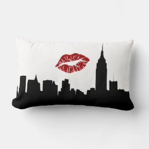 NYC-Silhouette, ESB #1 Rote Lippenstift-Kuss Lendenkissen