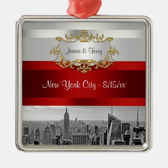 NYC Skyline BW 05 White Red Invite Suite Silbernes Ornament (Vorne)