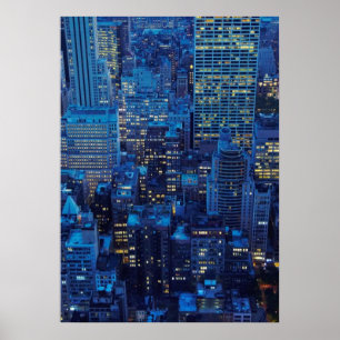 NYC Skyline, hohe Winkelsicht an der Dämmerung Poster