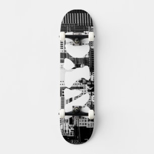 NYC Skyline IX Skateboard