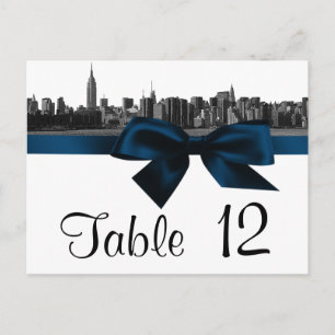 NYC-Weitwinkel-Silhouette geätzt BW-Navyblau-Tisch Postkarte