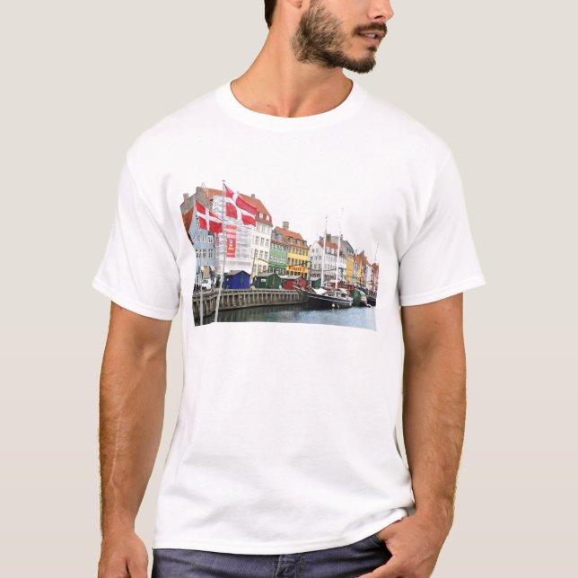 Nyhavn Kanal in Kopenhagen, Danmark T-Shirt (Vorderseite)