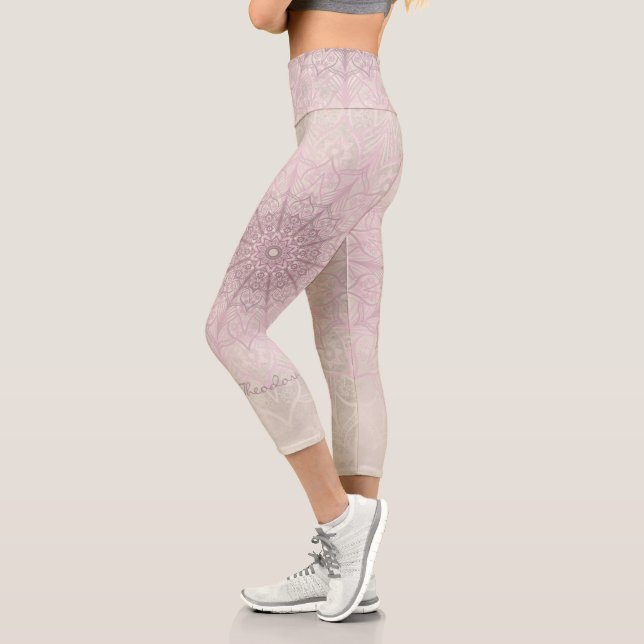 "Nymph's thigh" Mandala Capri Leggings (Links)