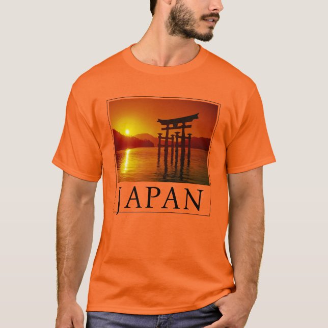 O-Torii Gate, Itsukushima Shrine | Miyajima, Japan T-Shirt (Vorderseite)