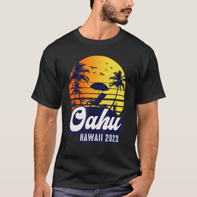 Oahu Hawaii 2023 Hawaiian Sunset Beach Retro T-Shirt (Vorderseite)