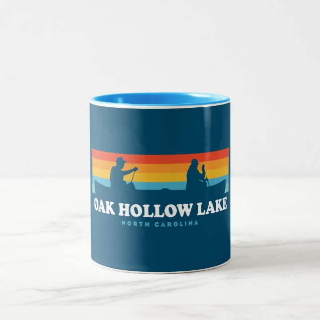 Oak Hollow Lake North Carolina Canoe Zweifarbige Tasse (Mittel)