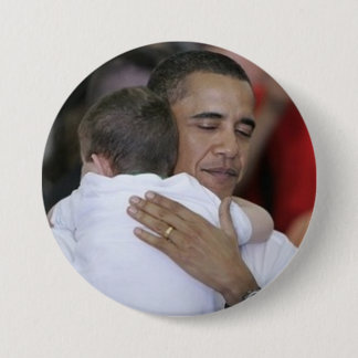 Obama-Umarmen eines Kindes Button