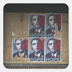 Obama unterschreibt in einem zugenagelten Fenster Quadratischer Aufkleber