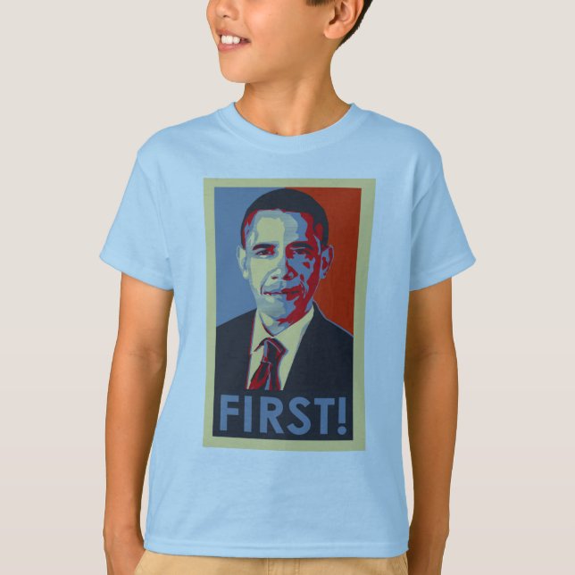 Obama ZUERST! Das T-Stück des Kindes T-Shirt (Vorderseite)
