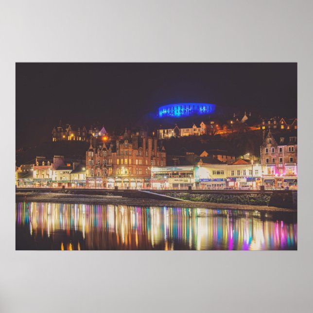 Oban Harbour bei Nacht Poster (Vorne)