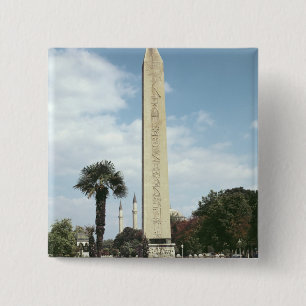 Obelisk von Theodosius I, mit einer römischen Button