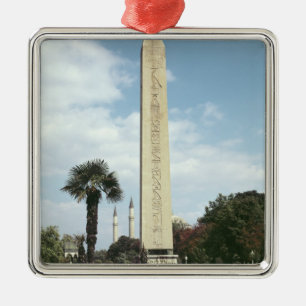 Obelisk von Theodosius I, mit einer römischen Ornament Aus Metall