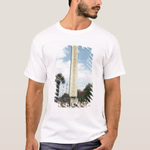 Obelisk von Theodosius I, mit einer römischen T-Shirt