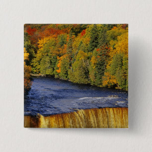 Oberer Tahquamenon-Wasserfall in UP Michigan in Button