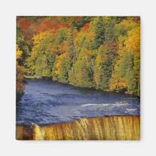 Oberer Tahquamenon-Wasserfall in UP Michigan in Magnet