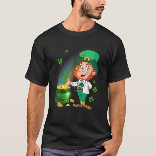 Oberstes Stethoskop mit Leprechaun G T-Shirt (Vorderseite)