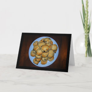 Obst-Scones auf Holz serviert Karte