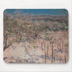 Obstgarten mit dem Blühen von Apfelbäumen, Mousepad