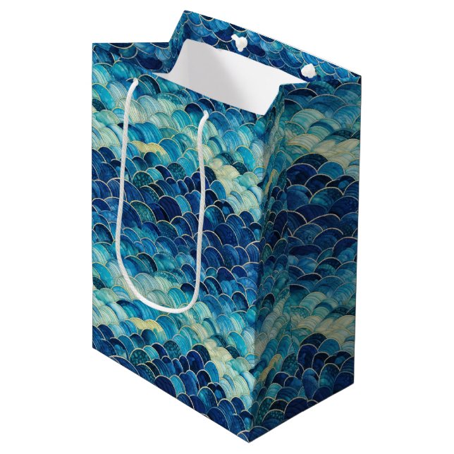 Ocean Blue Mermaid Mittlere Geschenktüte (Vorderseite Schrägansicht)