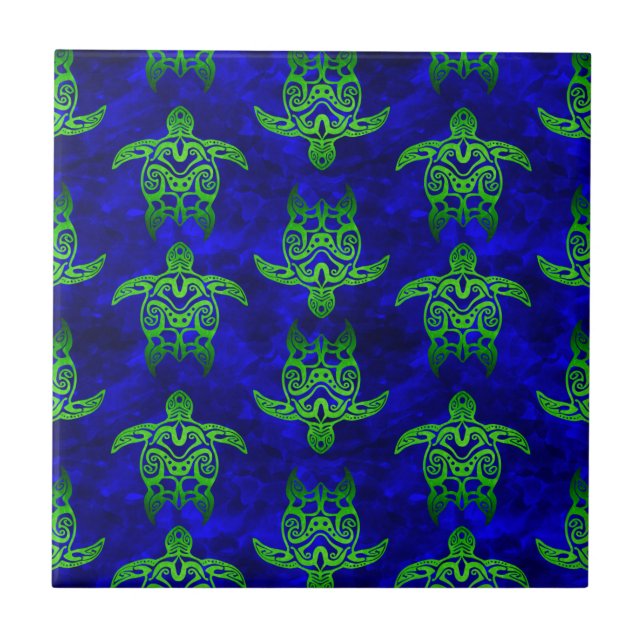 Ocean Blue Tribal Green Sea Turtles Fliese (Vorderseite)