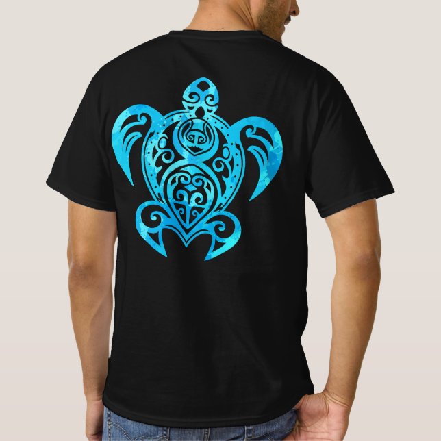 Ocean Blue Tribal Hawaiian Sea Turtle T-Shirt (Rückseite)