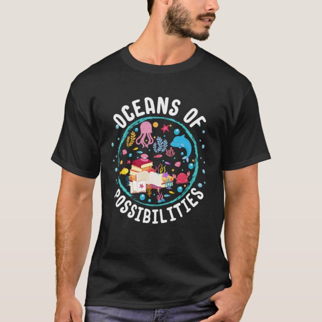 Ocean Creatures Summer Reading Possibilities Libra T-Shirt (Vorderseite)