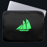 Ocean Glow_Green-on-Black Clipper Ship Laptopschutzhülle<br><div class="desc">Wenn Sie kreativ sind, können Sie die Größe, Position, Farbe und sogar die Anzahl der Clipper-Schiffe ändern, zusammen mit der Hintergrundfarbe. Klicken Sie einfach auf "Anpassen" und gehen Sie los!</div>