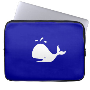 Ocean Glow_White-on-Blue Whale Laptopschutzhülle