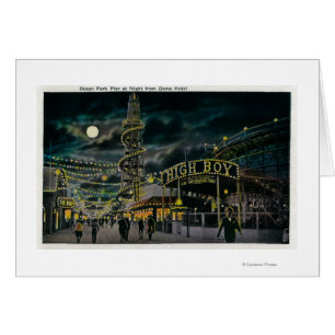 Ocean Park Pier bei Nacht vom Dome Hotel