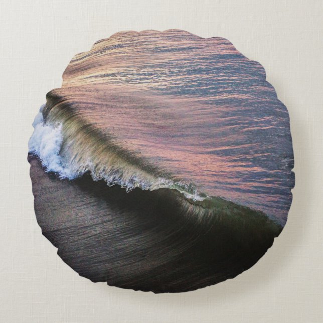 OCEAN WAVES CRASHING ON SHORE DURING DAYTIME RUNDES KISSEN (Vorderseite)