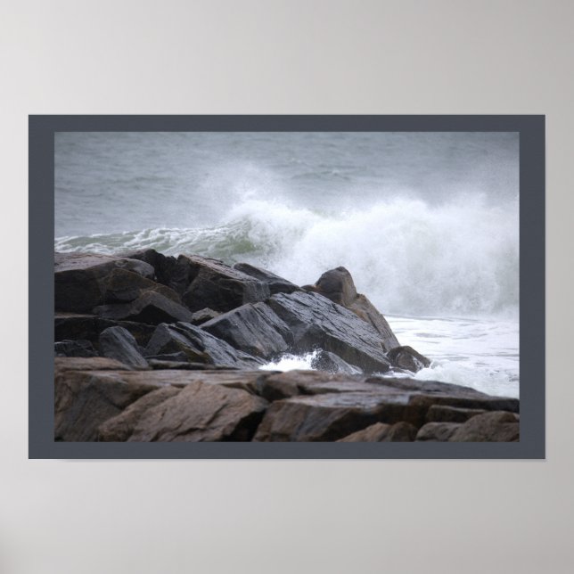 Ocean Waves Crashing Rocks Poster (Vorne)